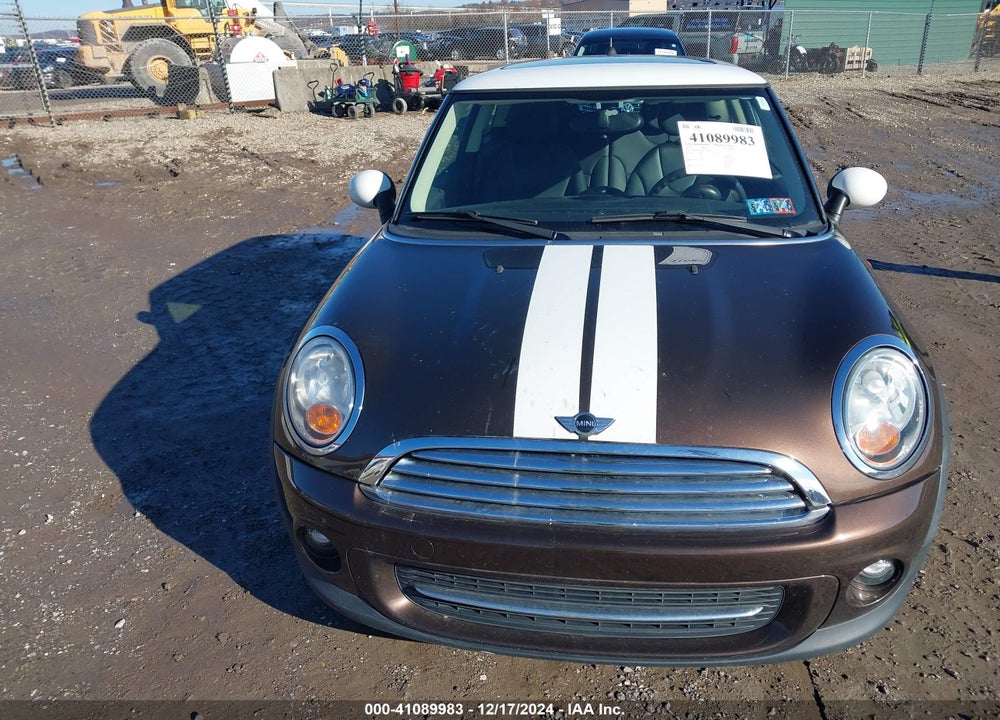 2012 MINI COOPER VIN: WMWSU3C54CT263887