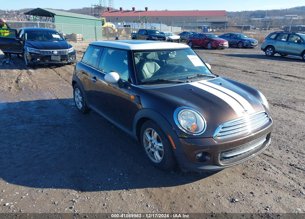 2012 MINI COOPER VIN: WMWSU3C54CT263887