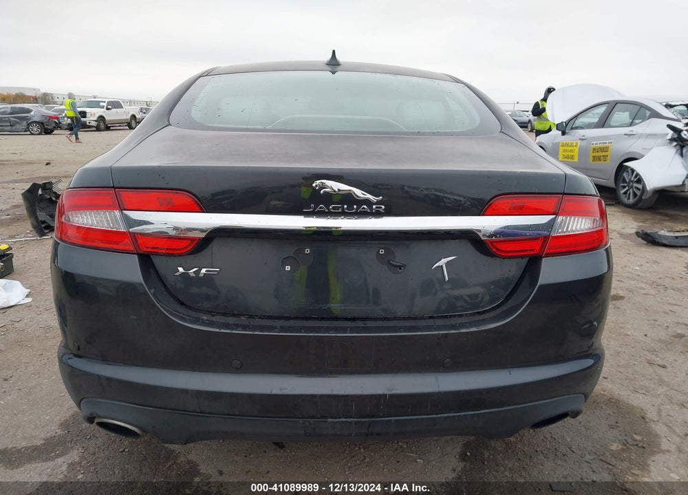 2014 JAGUAR XF VIN: SAJWA0ES4EPU29711