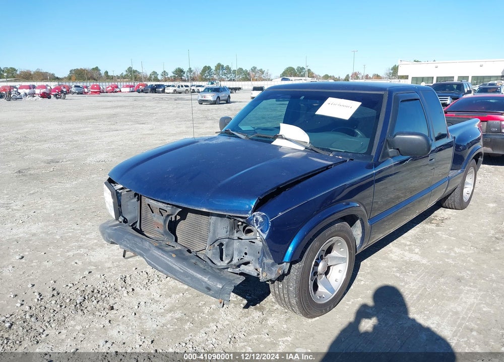 2002 GMC SONOMA SLS VIN: 1GTCS19W128244099