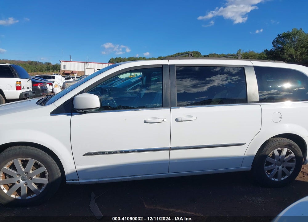 2015 CHRYSLER TOWN & COUNTRY VIN: 2C4RC1BG7FR752050
