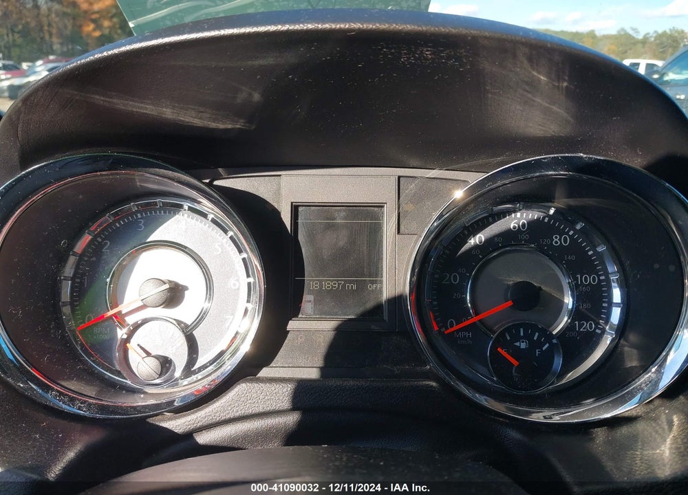 2015 CHRYSLER TOWN & COUNTRY VIN: 2C4RC1BG7FR752050