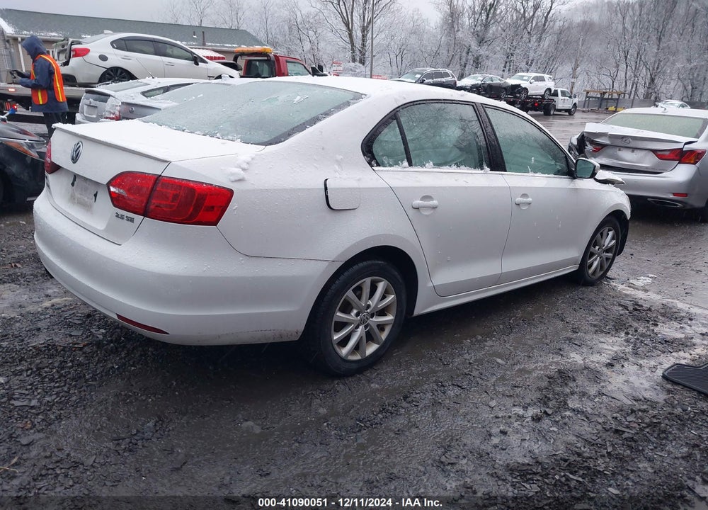 2013 VOLKSWAGEN JETTA 2.5L SE VIN: 3VWDP7AJ5DM423251