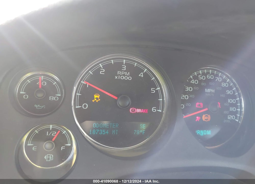 2014 CHEVROLET TAHOE LT VIN: 1GNSCBE06ER231192