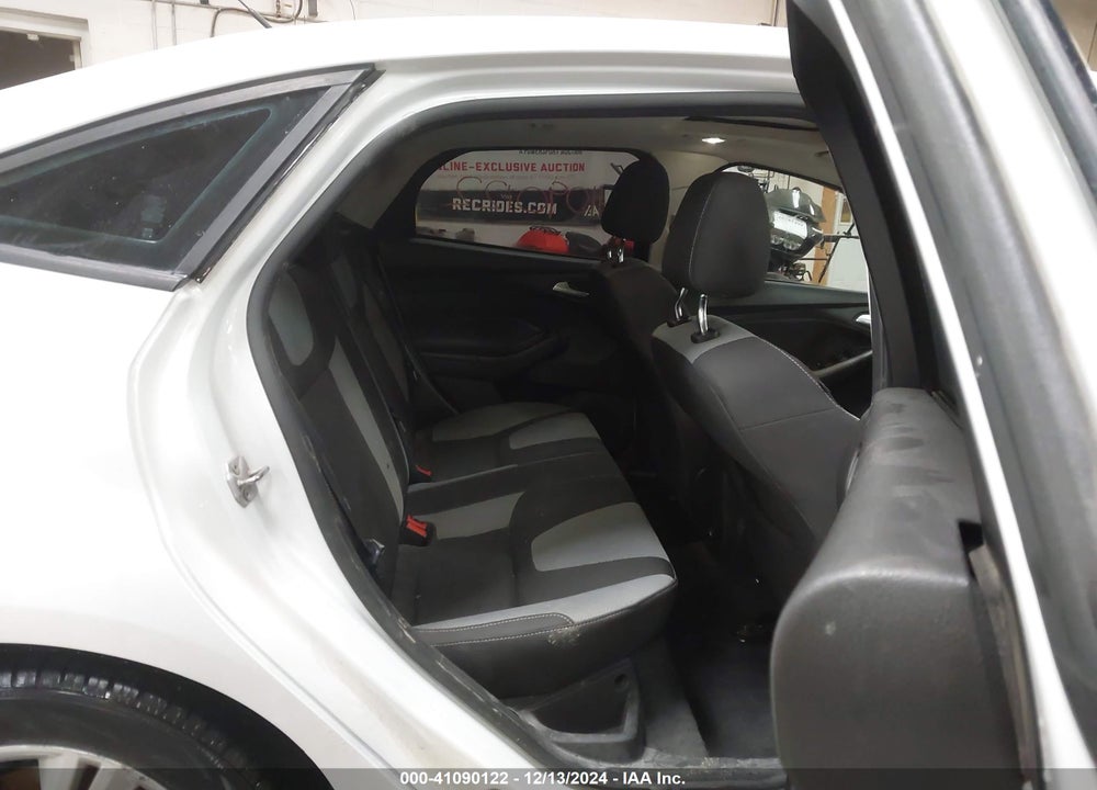 2012 FORD FOCUS VIN: 1FAHP3F26CL209423