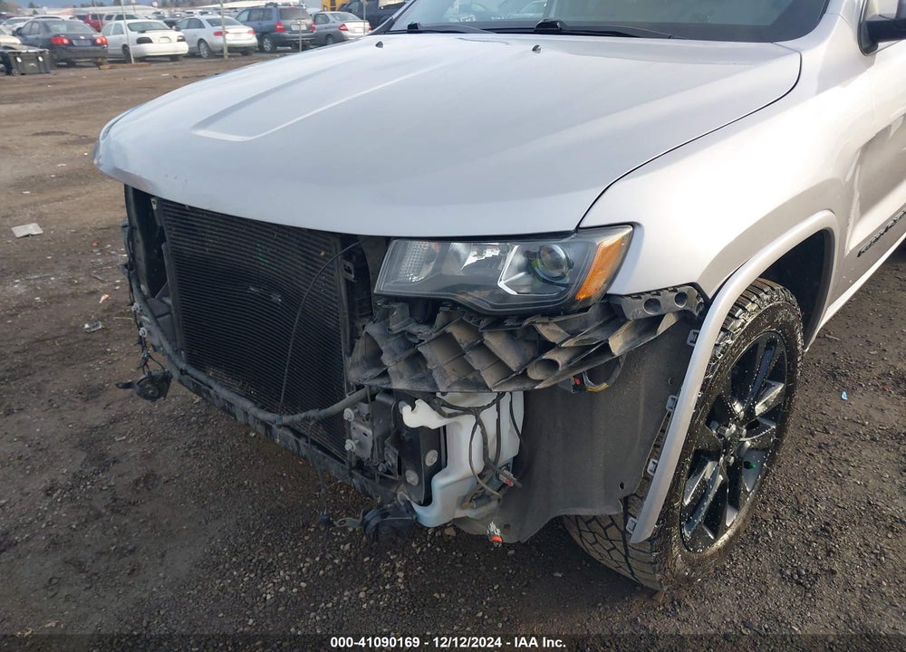 2018 JEEP GRAND CHEROKEE VIN: 1C4RJFAG3JC377389