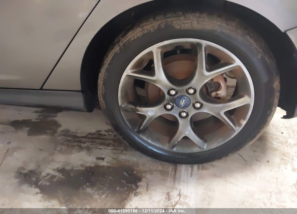 2014 FORD FOCUS SE VIN: 1FADP3K23EL213162