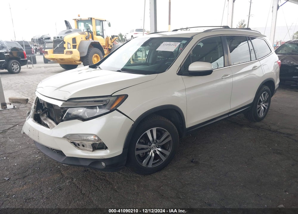 2017 HONDA PILOT EX VIN: 5FNYF5H40HB009252