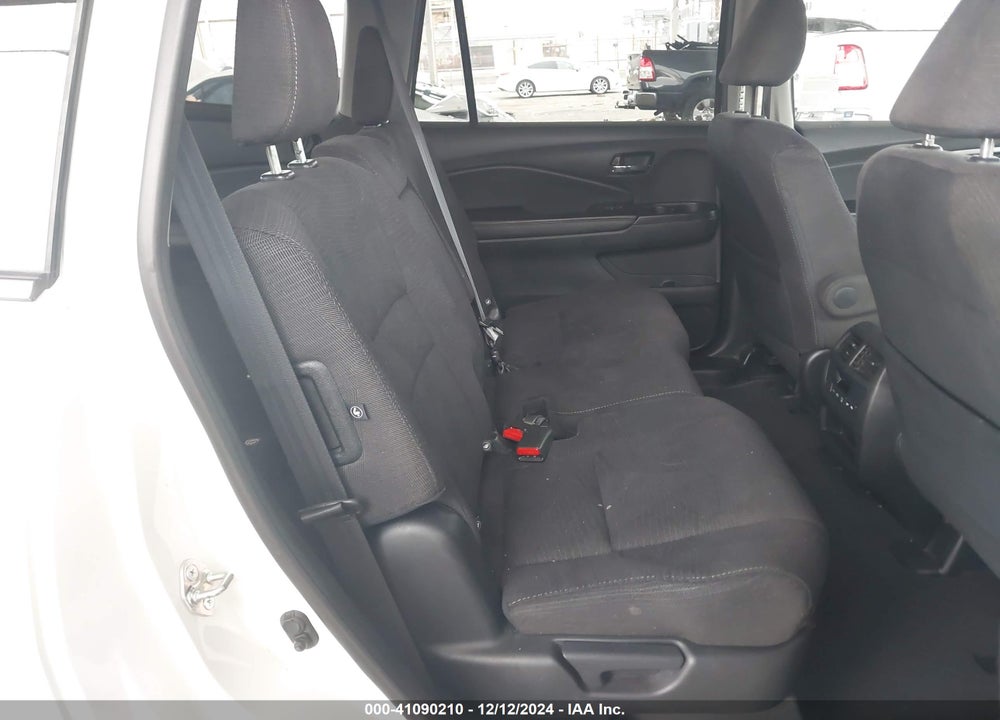 2017 HONDA PILOT EX VIN: 5FNYF5H40HB009252