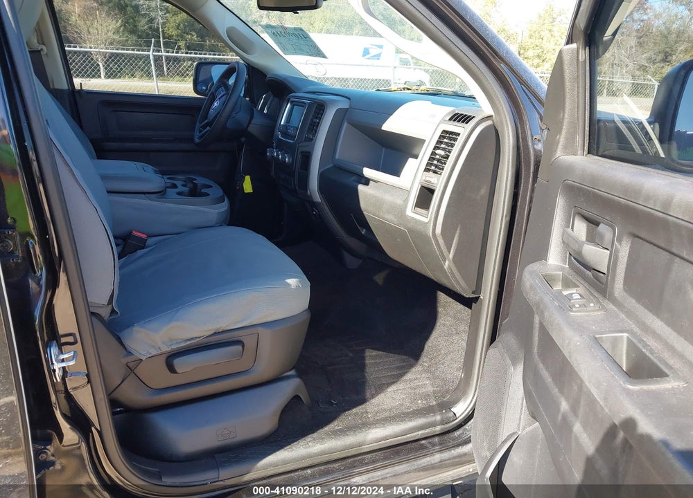 2016 RAM 1500 EXPRESS VIN: 3C6RR7KT0GG246279