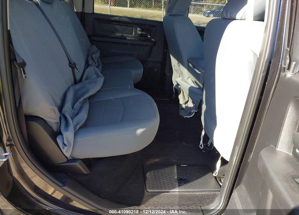 2016 RAM 1500 EXPRESS VIN: 3C6RR7KT0GG246279