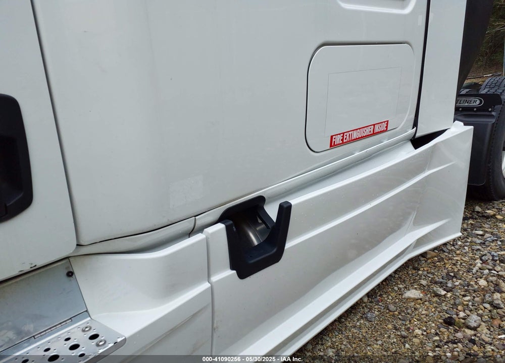 2025 FREIGHTLINER CASCADIA 126 VIN: 3AKJHHDR8SSVP4803