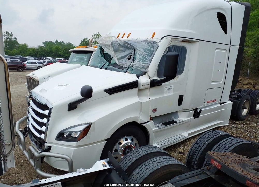 2025 FREIGHTLINER CASCADIA 126 VIN: 3AKJHHDR8SSVP4803