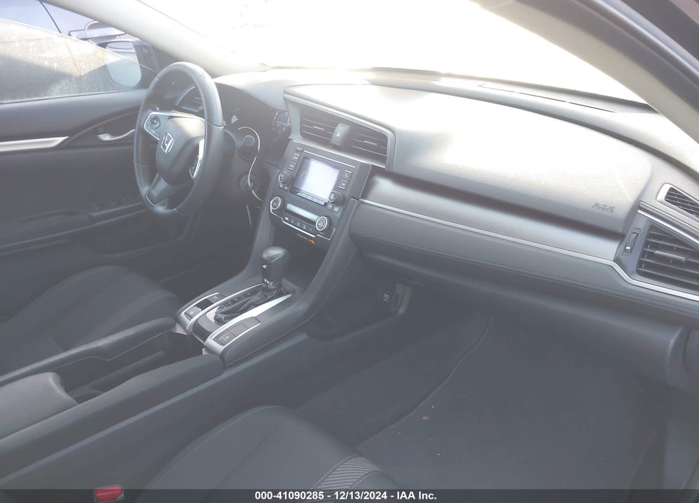 2018 HONDA CIVIC LX VIN: 2HGFC2F54JH573790
