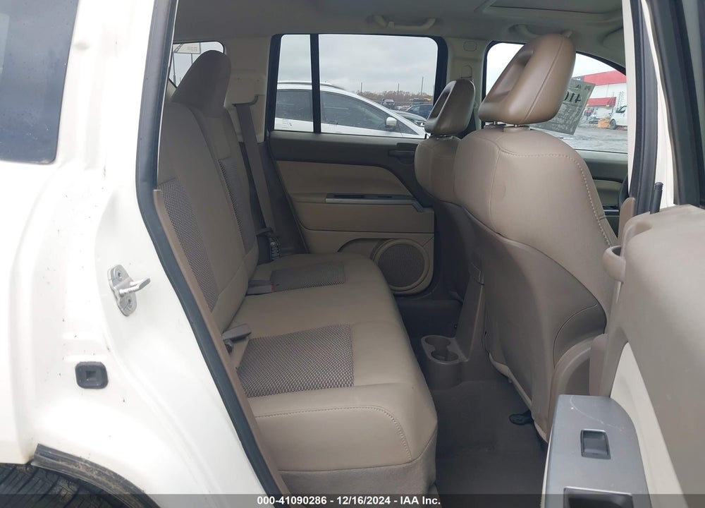 2007 JEEP COMPASS SPORT VIN: 1J8FT47W07D107774