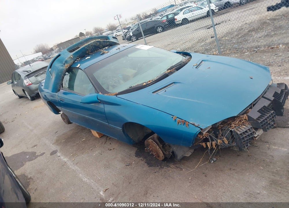 1996 CHEVROLET CAMARO RS VIN: 2G1FP22K6T2116640