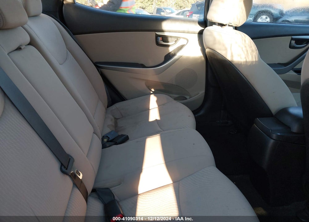 2014 HYUNDAI ELANTRA SE VIN: 5NPDH4AE6EH479434