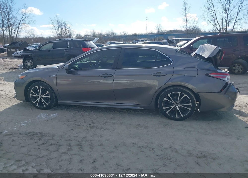 2018 TOYOTA CAMRY HYBRID SE VIN: 4T1B21HK2JU003440