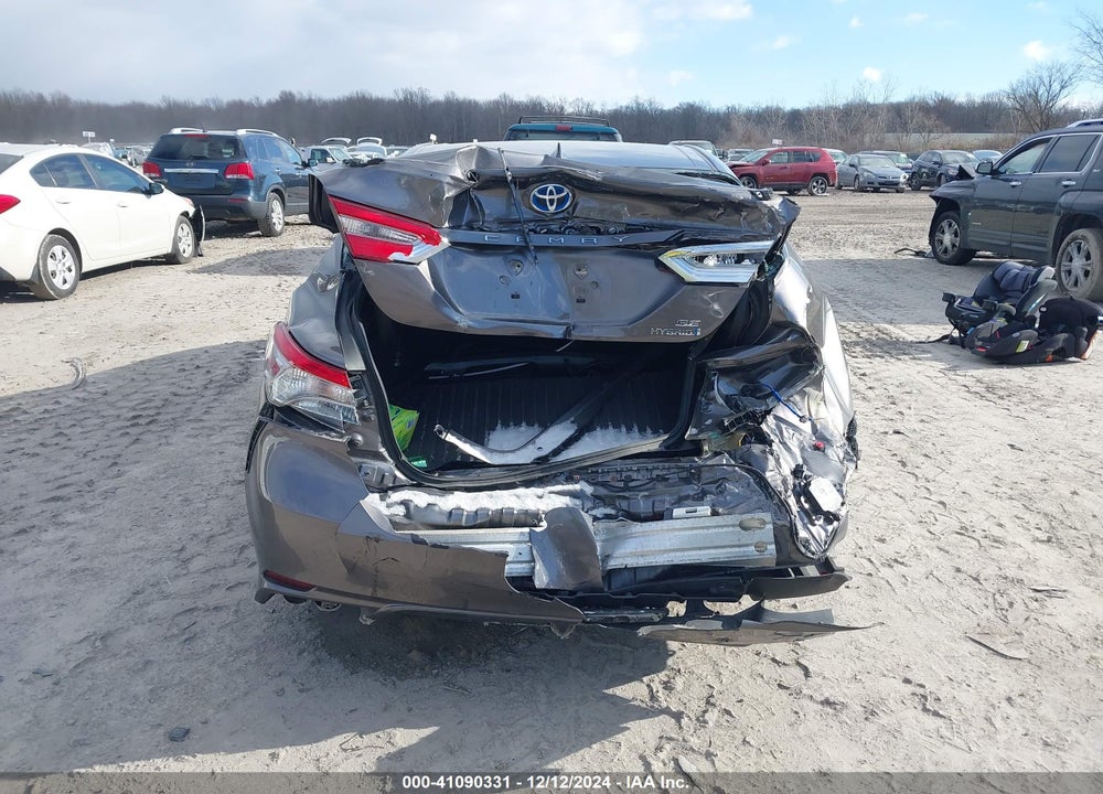 2018 TOYOTA CAMRY HYBRID SE VIN: 4T1B21HK2JU003440