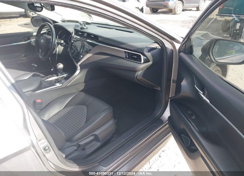 2018 TOYOTA CAMRY HYBRID SE VIN: 4T1B21HK2JU003440