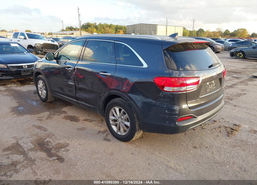 2017 KIA SORENTO 2.4L LX VIN: 5XYPG4A32HG220451