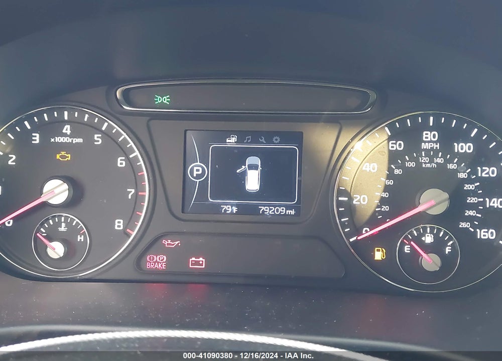 2017 KIA SORENTO 2.4L LX VIN: 5XYPG4A32HG220451