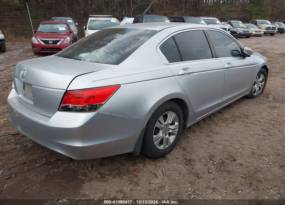 2008 HONDA ACCORD VIN: 1HGCP26428A081671