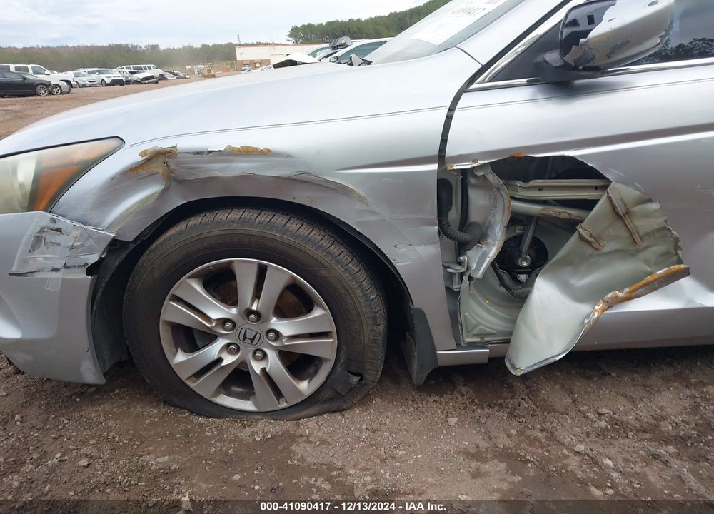 2008 HONDA ACCORD VIN: 1HGCP26428A081671