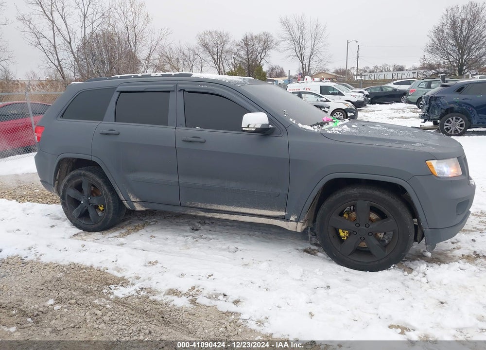 2011 JEEP GRAND CHEROKEE OVERLAND VIN: 1J4RR6GT8BC647760