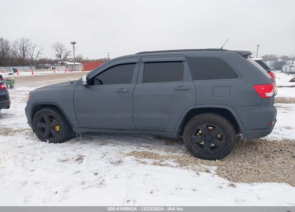 2011 JEEP GRAND CHEROKEE OVERLAND VIN: 1J4RR6GT8BC647760