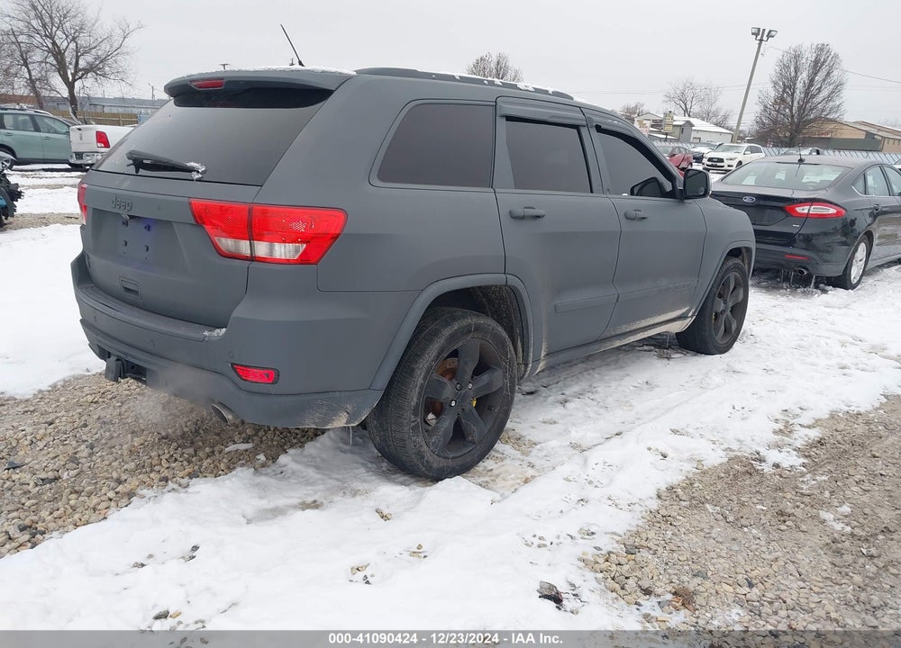2011 JEEP GRAND CHEROKEE OVERLAND VIN: 1J4RR6GT8BC647760