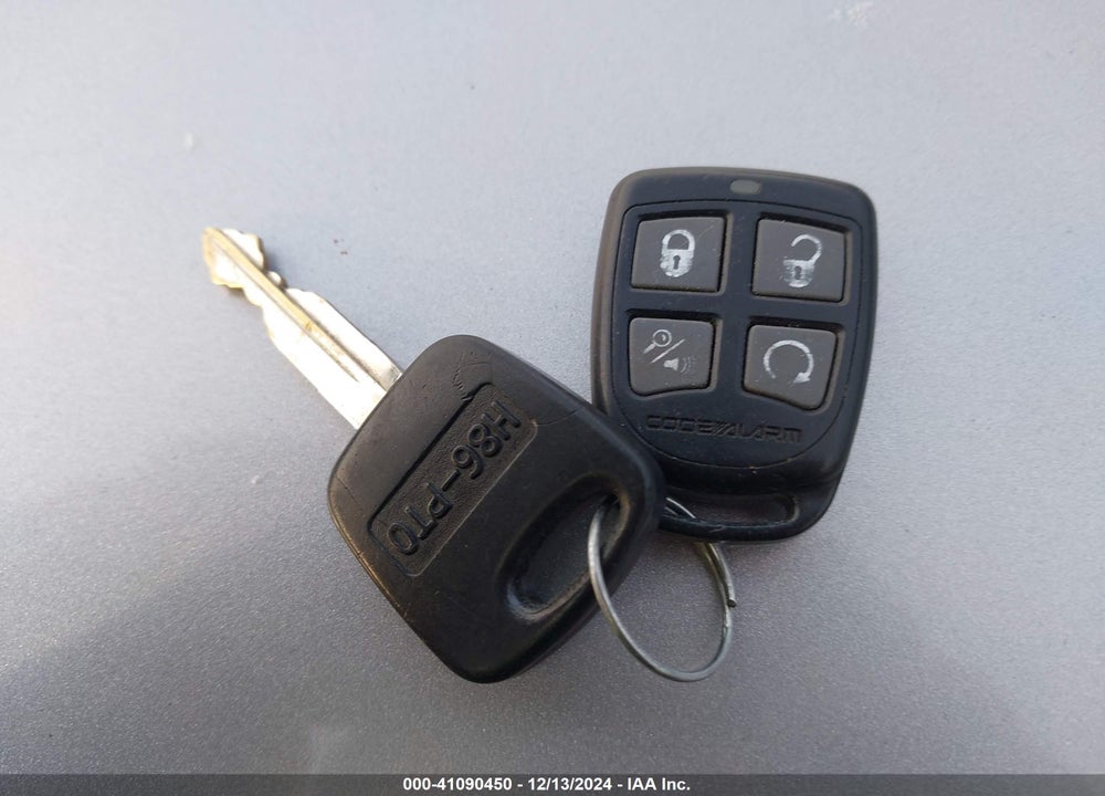 2005 FORD FOCUS ZX5 VIN: 3FAFP37N45R152319