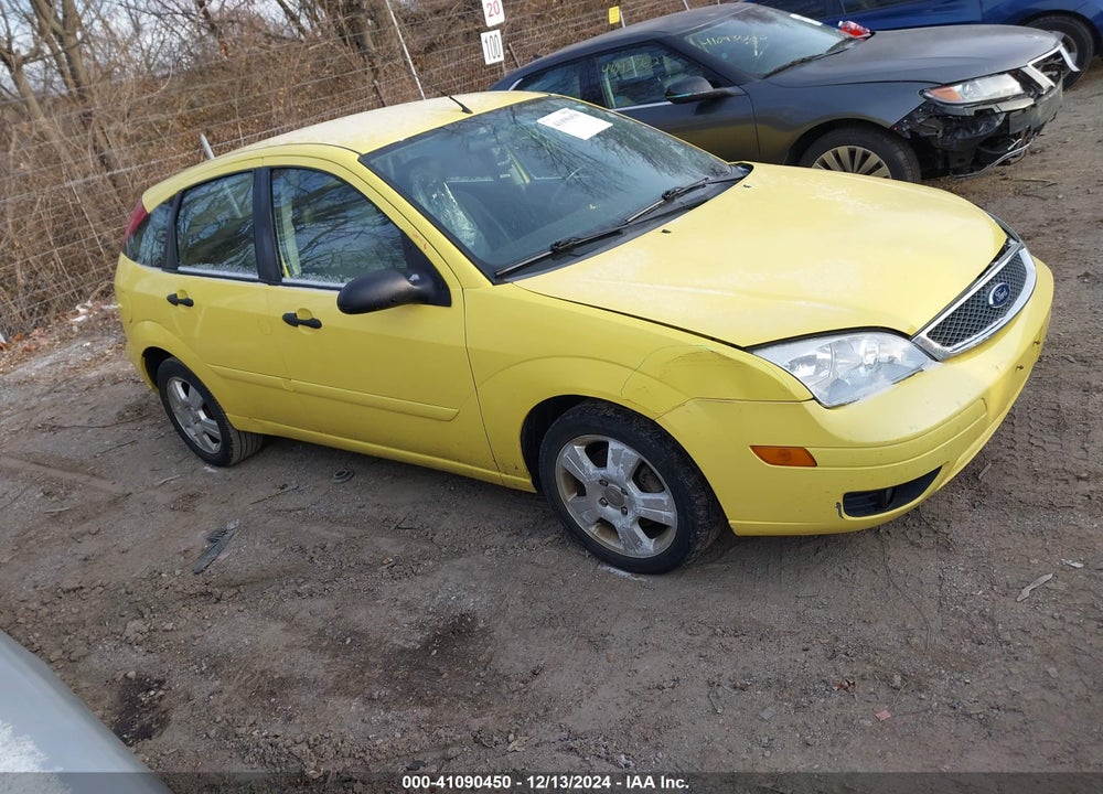 2005 FORD FOCUS ZX5 VIN: 3FAFP37N45R152319