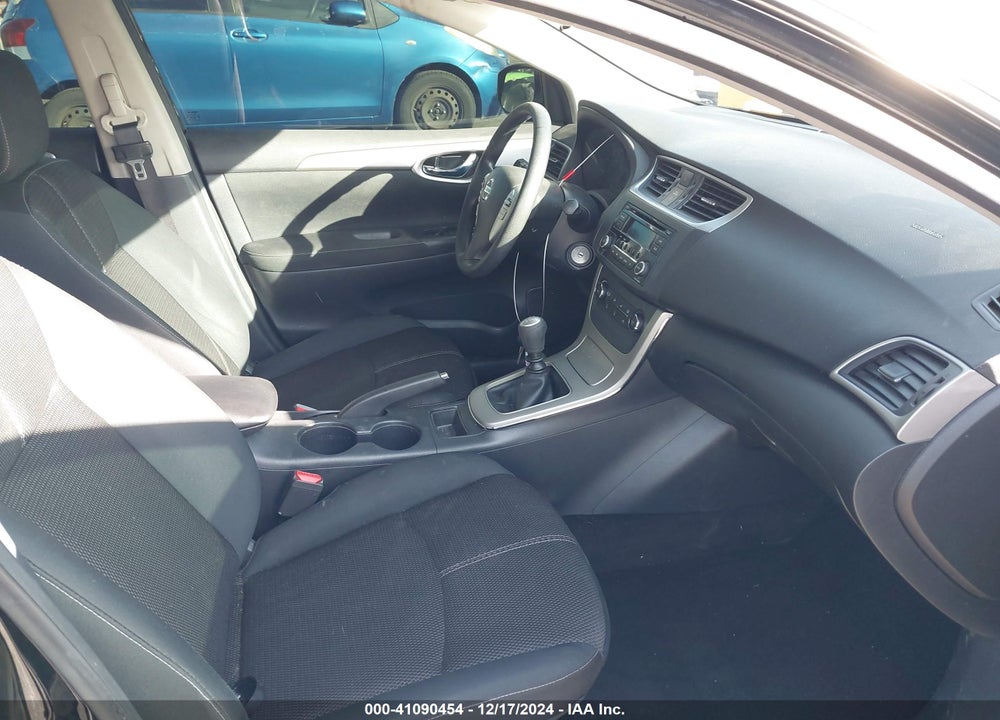 2015 NISSAN SENTRA S VIN: 3N1AB7APXFY318549