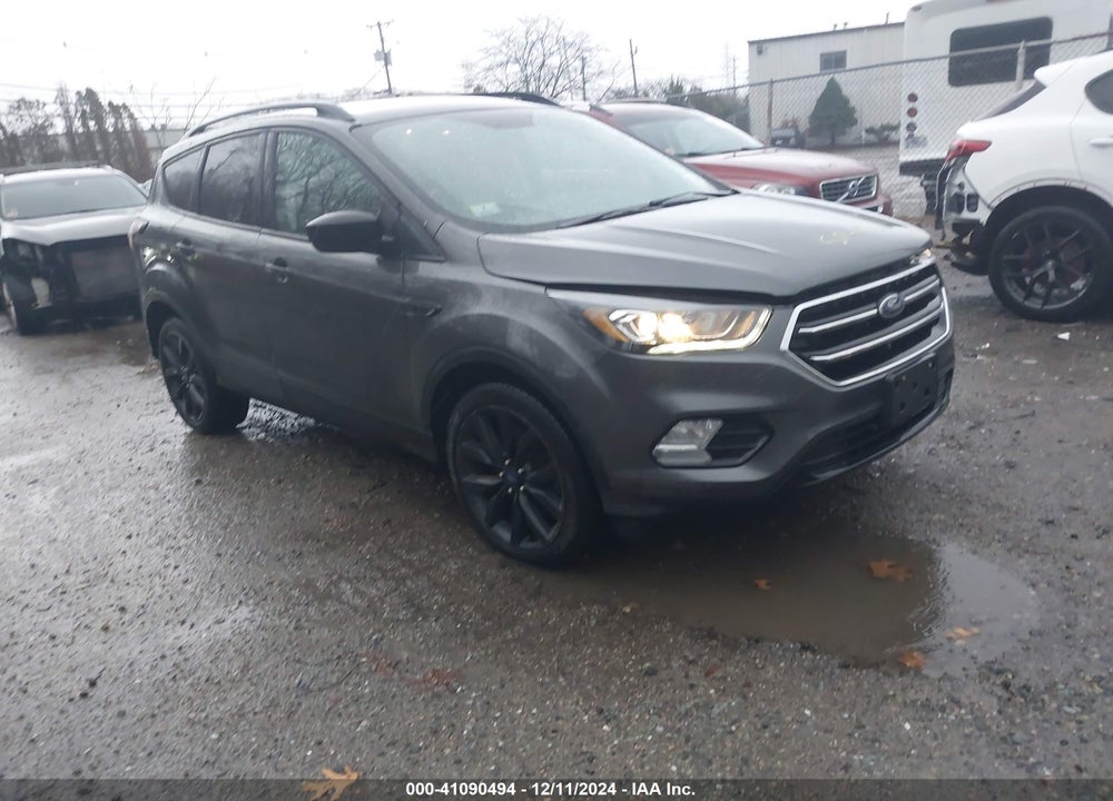 2017 FORD ESCAPE SE VIN: 1FMCU9GDXHUD70855