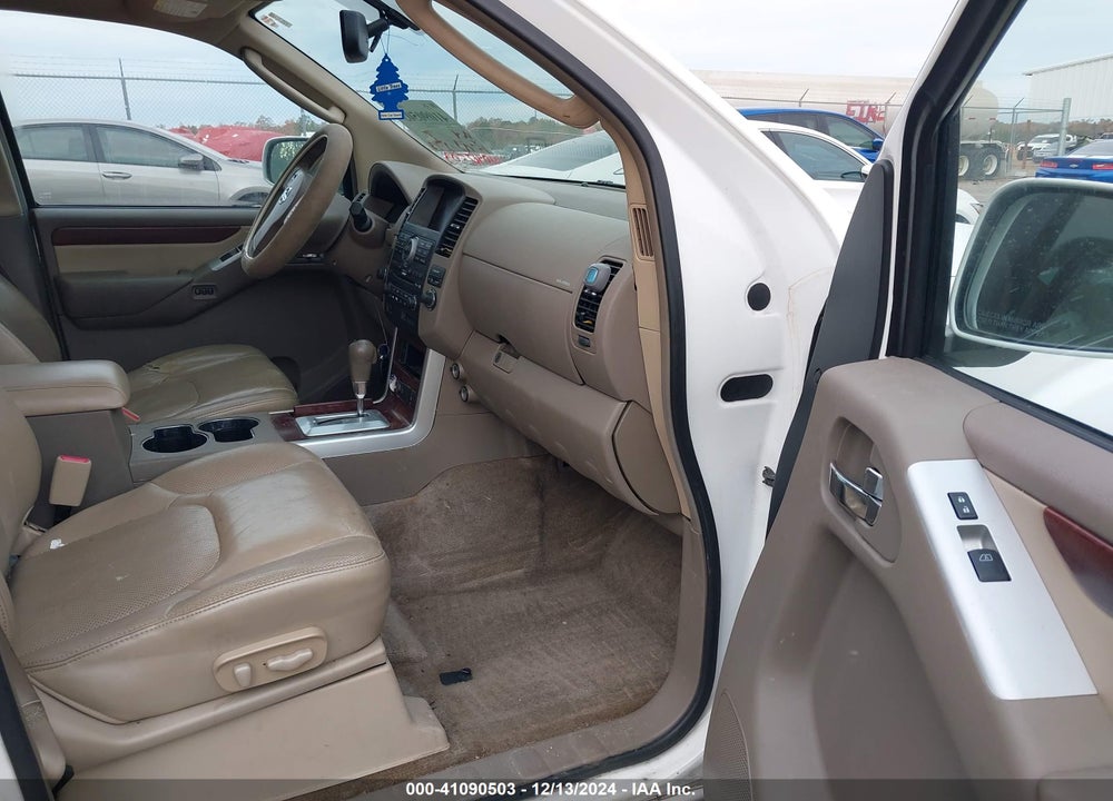 2011 NISSAN PATHFINDER LE VIN: 5N1AR1NN1BC608563