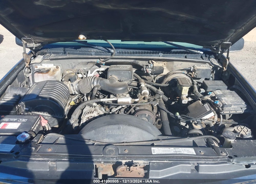 1999 CHEVROLET TAHOE LS VIN: 1GNEC13R2XJ511251