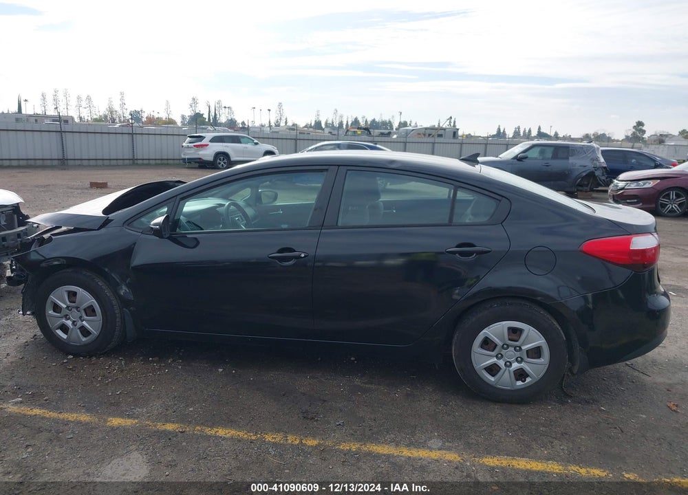 2015 KIA FORTE LX VIN: KNAFX4A66F5272058