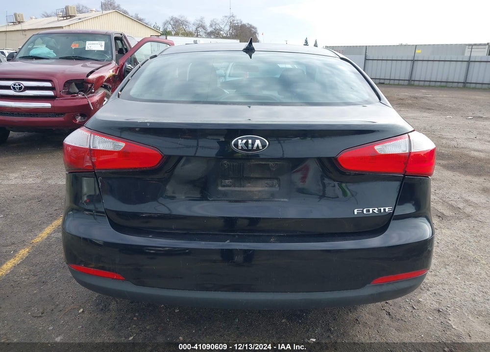 2015 KIA FORTE LX VIN: KNAFX4A66F5272058