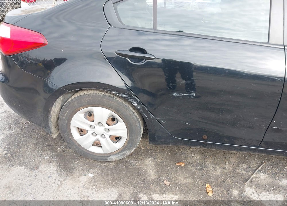 2015 KIA FORTE LX VIN: KNAFX4A66F5272058