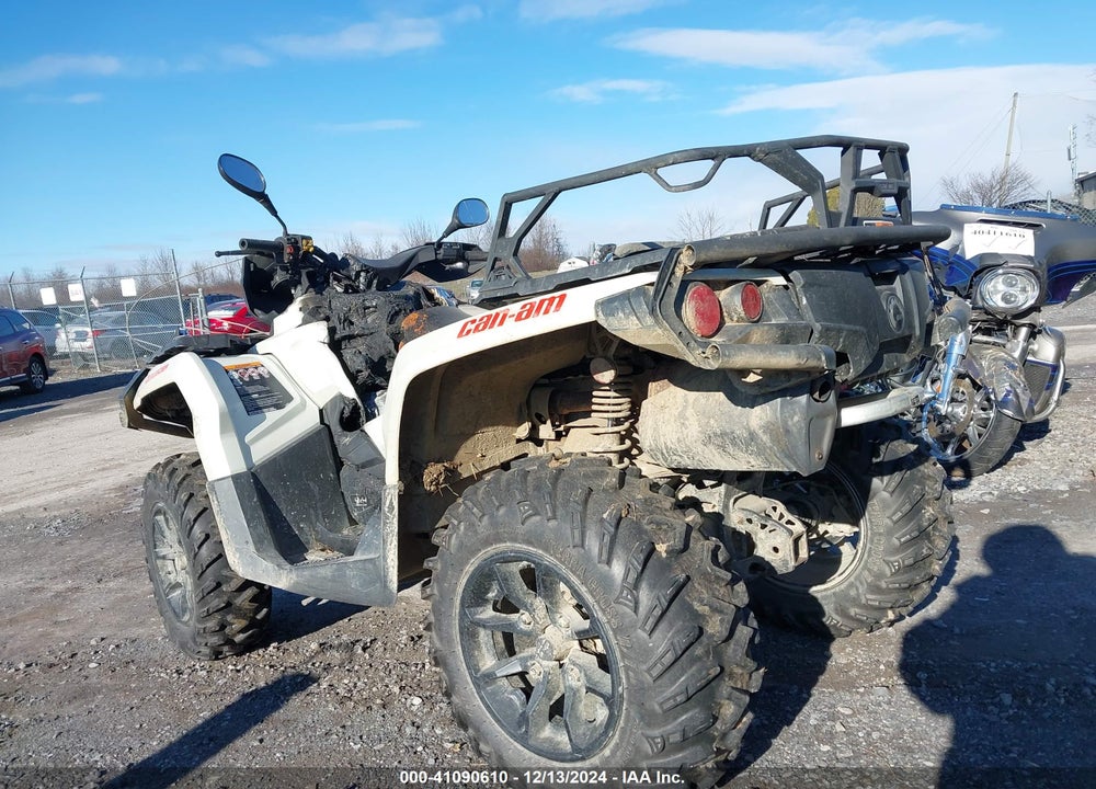 2017 CAN-AM OUTLANDER MAX 650 XT VIN: 3JBLPAJ23HJ002904