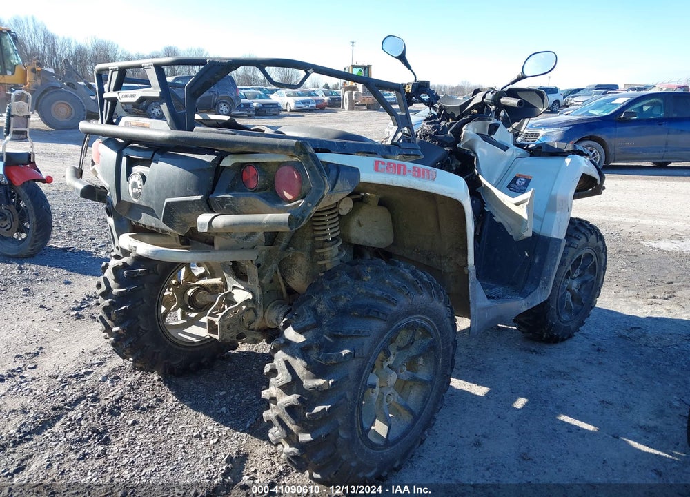 2017 CAN-AM OUTLANDER MAX 650 XT VIN: 3JBLPAJ23HJ002904
