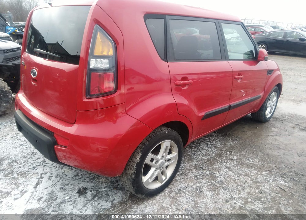 2011 KIA SOUL VIN: KNDJT2A22B7311205