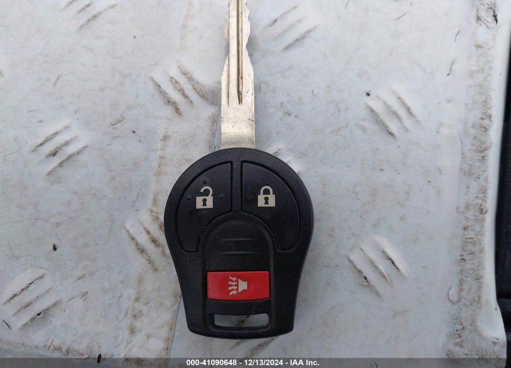 2013 NISSAN ROGUE S VIN: JN8AS5MTXDW521282