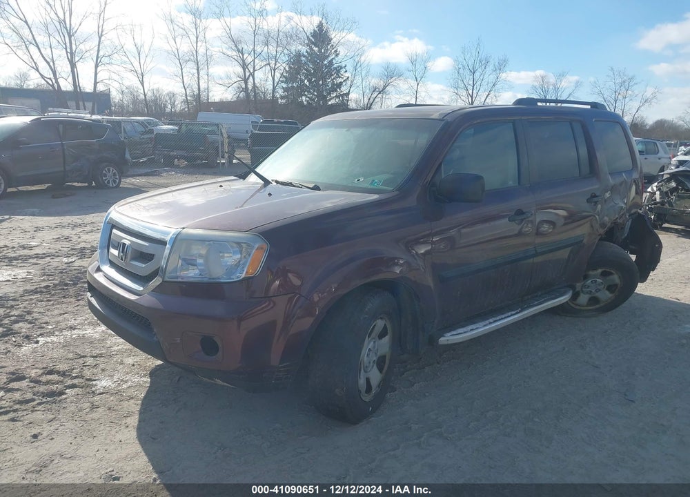 2011 HONDA PILOT LX VIN: 5FNYF4H26BB019218