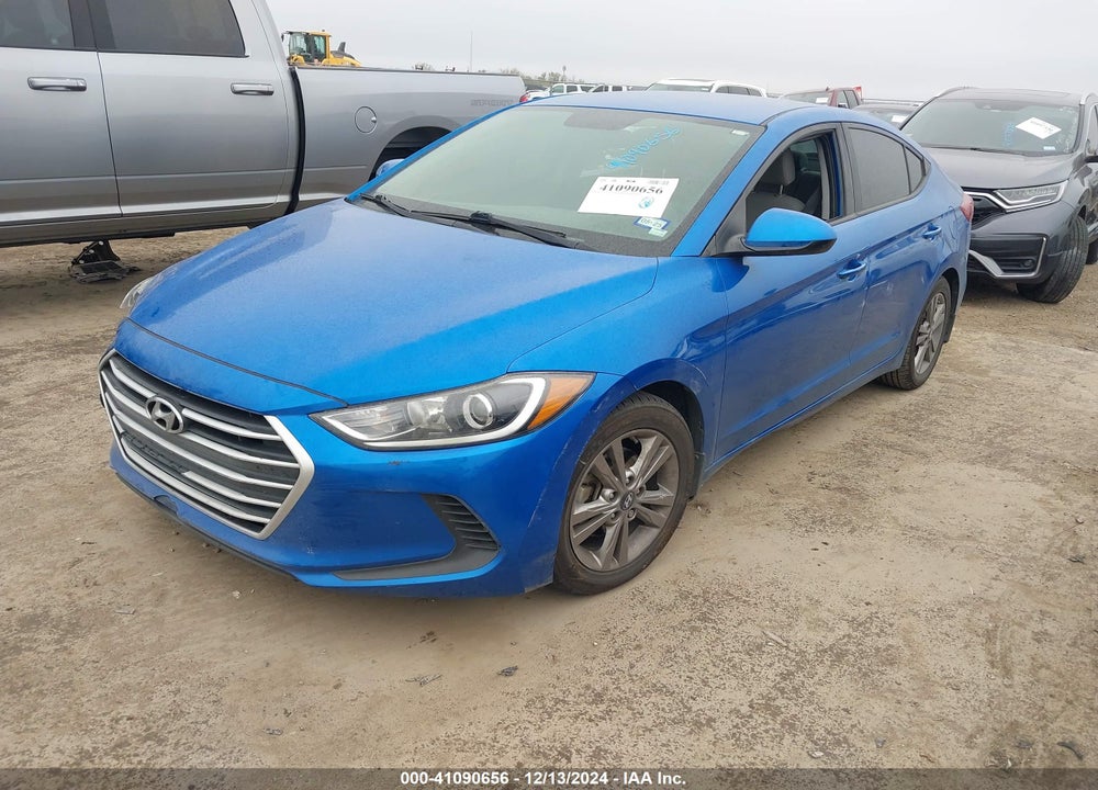 2017 HYUNDAI ELANTRA VIN: KMHD84LF1HU371850
