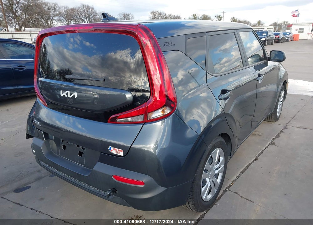 2022 KIA SOUL LX VIN: KNDJ23AU1N7798797