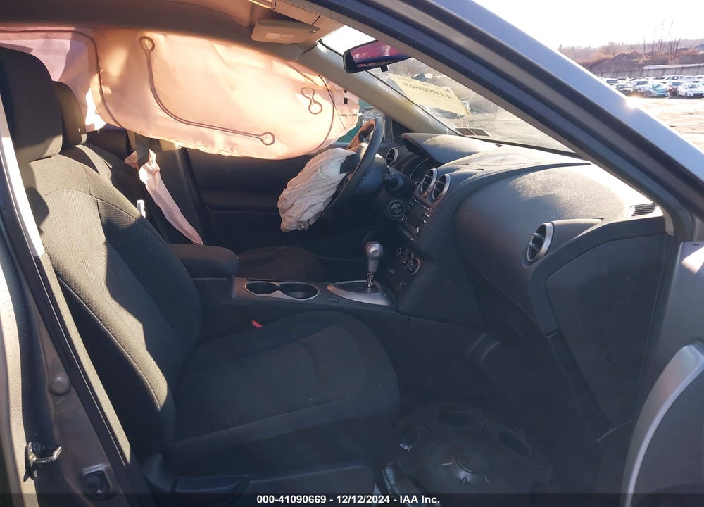 2015 NISSAN ROGUE SELECT S VIN: JN8AS5MV2FW751323