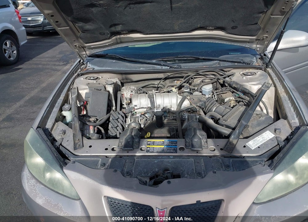2006 PONTIAC GRAND PRIX VIN: 2G2WP552661222427