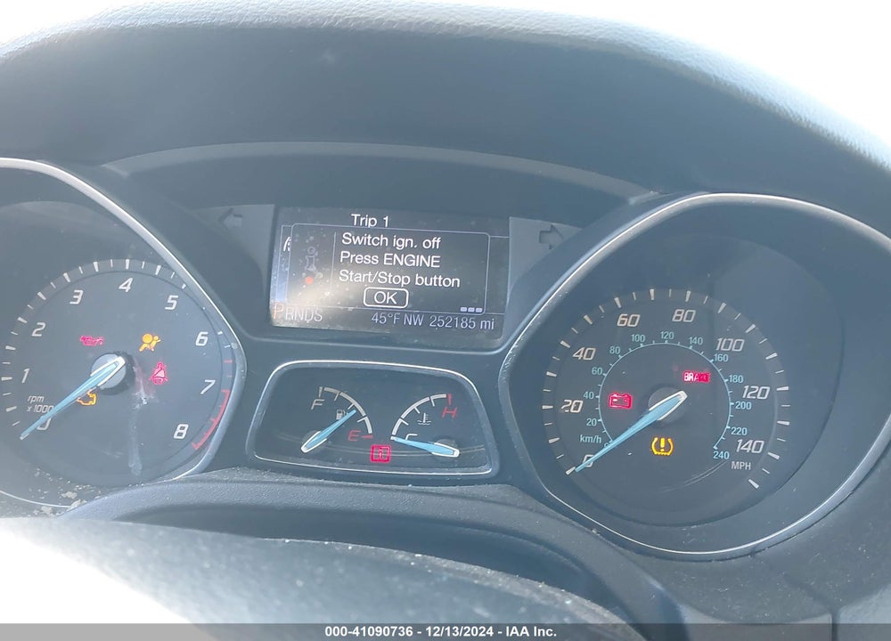 2013 FORD FOCUS TITANIUM VIN: 1FADP3N22DL217388